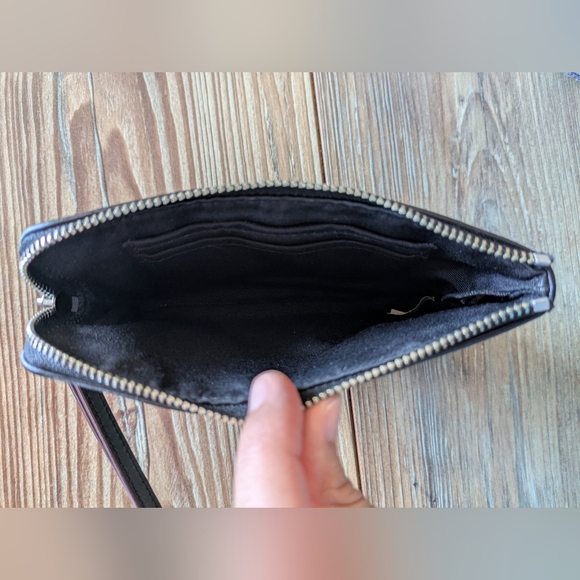 Coach Small Corner Zip Wristlet Pouch Wallet Signature Logo Black Gray - Picture 11 of 13